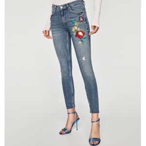 ZARA Rose Embroidered Skinny Jeans NWT